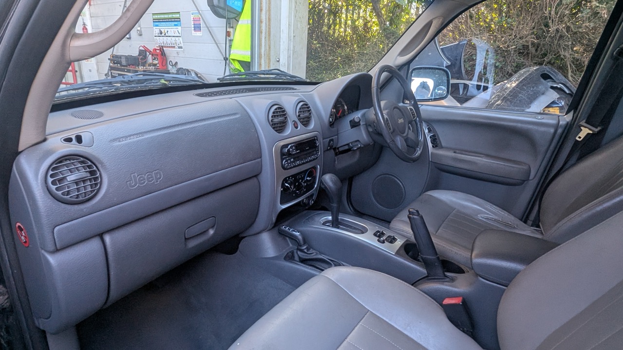 2005 Cherokee KJ 3.7L Petrol Automatic #4617 - Image 4