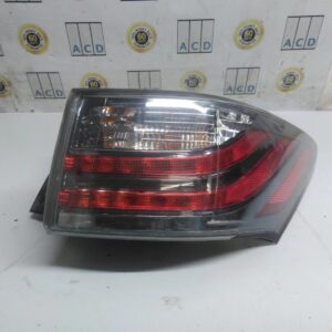 LEXUS CT200 R Taillight