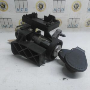 JEEP COMMANDER Ignition W/Key
